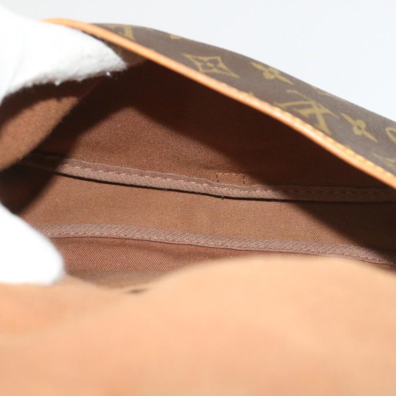 Louis Vuitton Monogram Saumur 30 Shoulder Bag M42256  56220 - Image 10
