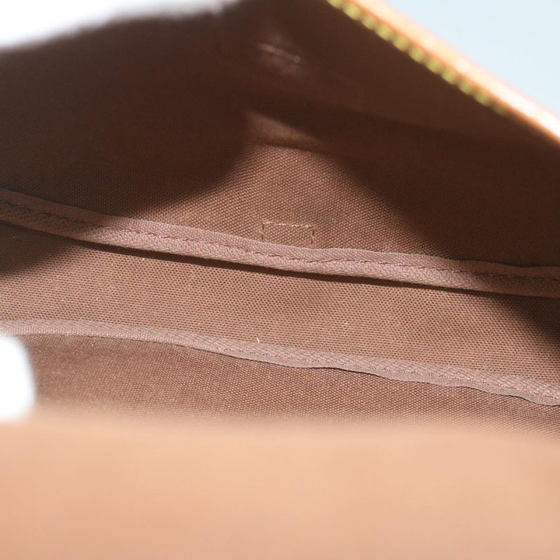 Louis Vuitton Monogram Saumur 30 Shoulder Bag M42256  61335 - Image 10