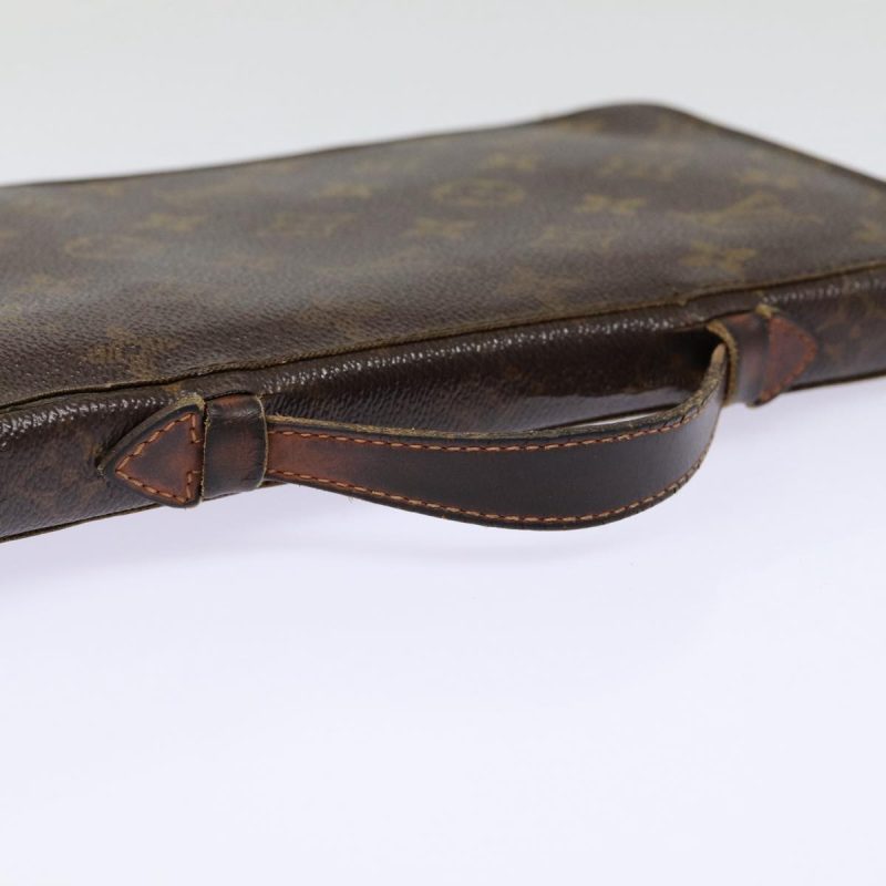 Louis Vuitton Monogram Poche Escapade Travel Case M60113  85738 - Image 8