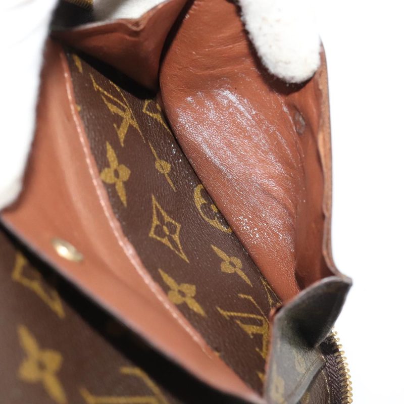 Louis Vuitton Monogram Poche Escapade Travel Case M60113  88200 - Image 10