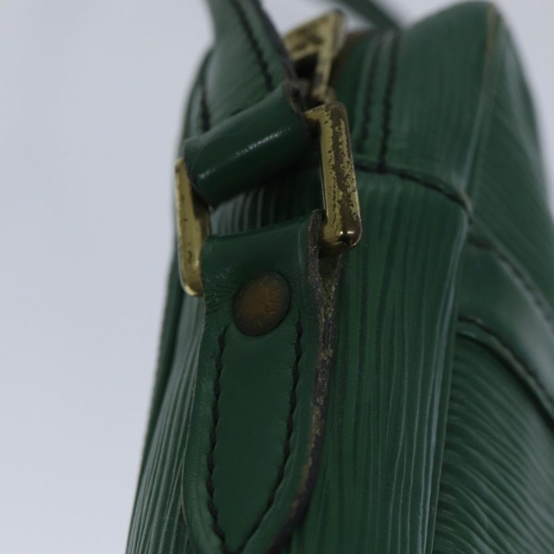 Louis Vuitton Epi Danube Shoulder Bag Green M45634  89323 - Image 9
