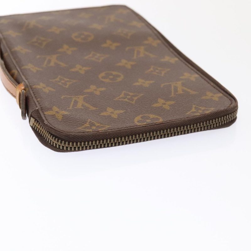 Louis Vuitton Monogram Poche Escapade Travel Case M60113  90259 - Image 6