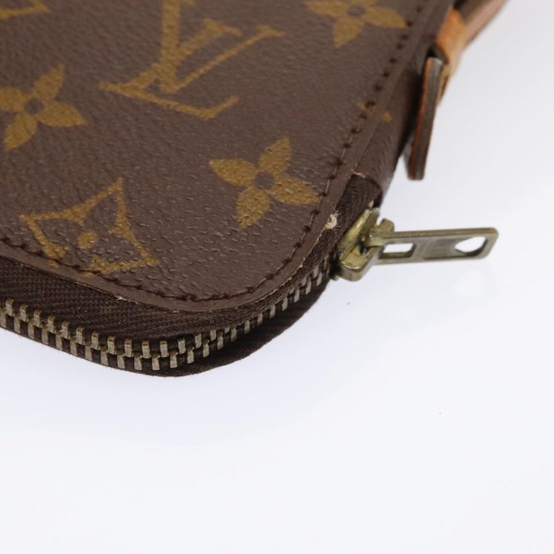 Louis Vuitton Monogram Poche Escapade Travel Case M60113  90259 - Image 8