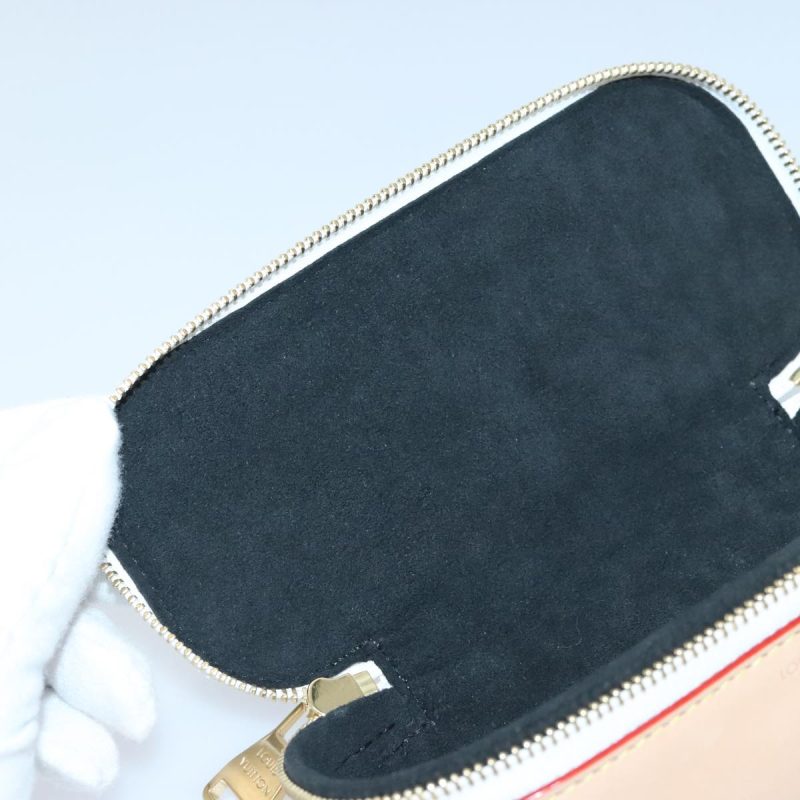 Louis Vuitton Damier Golf Sunglasses Pouch Green GI1104  91164SA - Image 10