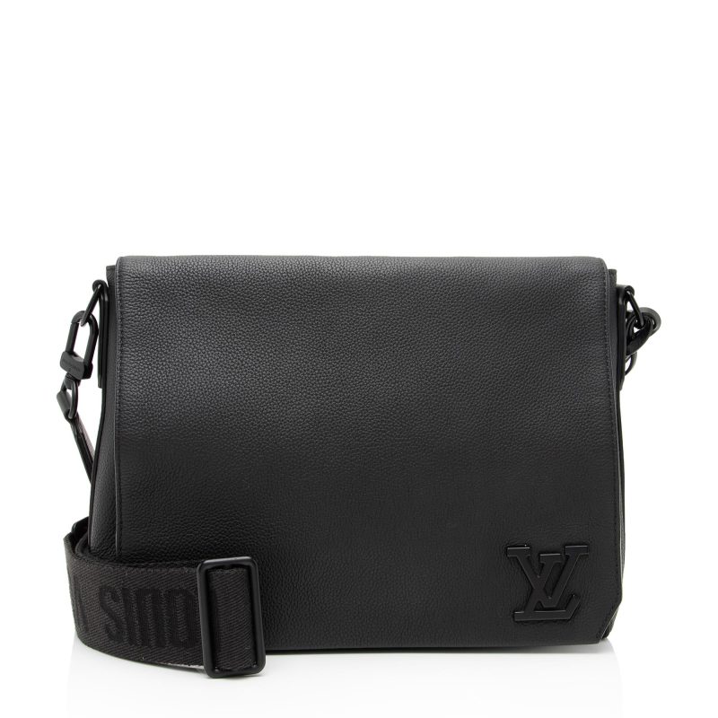 Louis Vuitton Calfskin Aerogram Takeoff Messenger Bag (QgVacu)