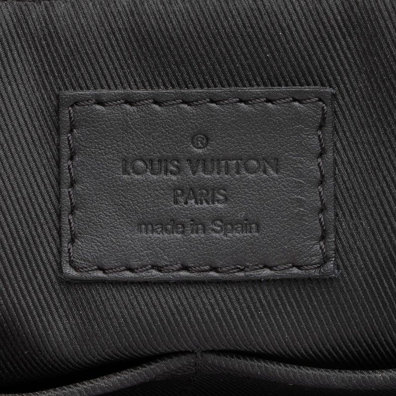 Louis Vuitton Calfskin Aerogram Takeoff Messenger Bag (QgVacu) - Image 7