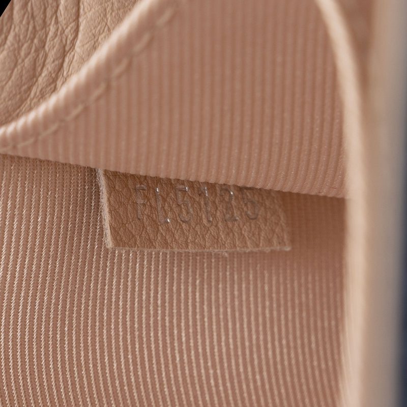 Louis Vuitton Calfskin Lockme II Satchel (SVCsUl) - Image 6