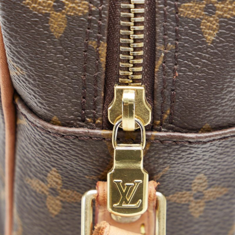 Louis Vuitton Monogram Trocadero 27 (kJwIEA) - Image 10