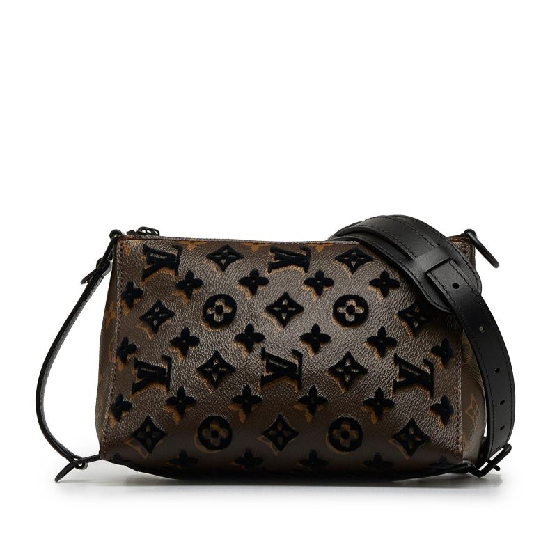 Louis Vuitton Monogram Tuffetage Triangle Messenger (mXWoCr)
