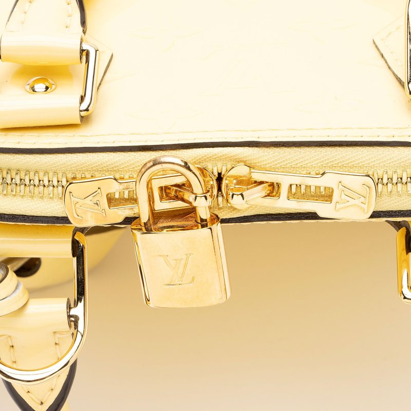 Louis Vuitton Monogram Vernis Alma BB Satchel (KPekdc) - Image 9
