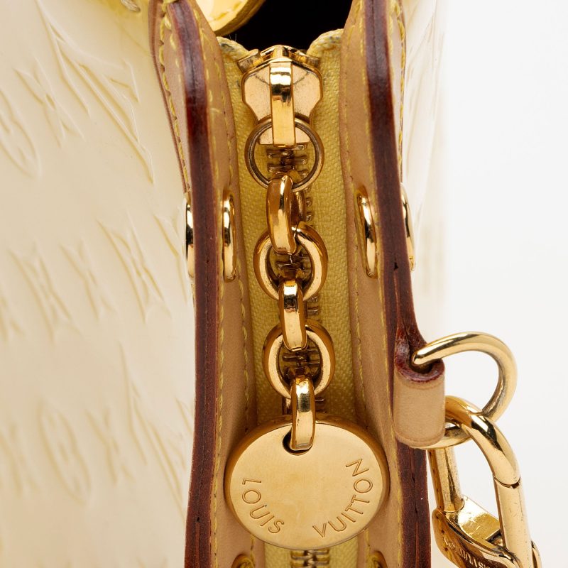 Louis Vuitton Monogram Vernis Brea MM Satchel (sj1CmG) - Image 10