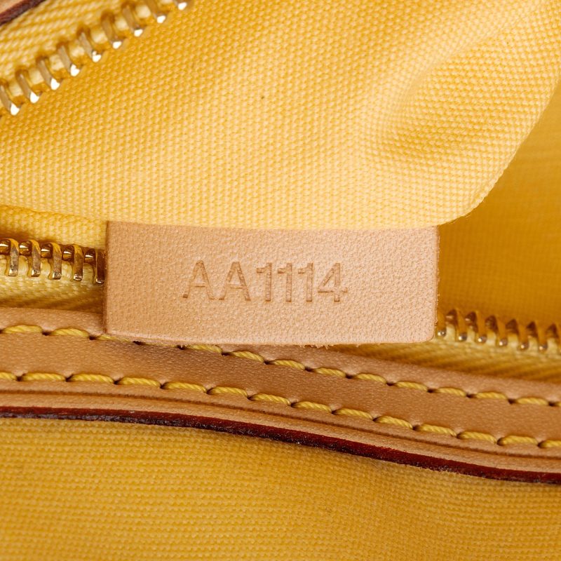 Louis Vuitton Monogram Vernis Brea MM Satchel (sj1CmG) - Image 6