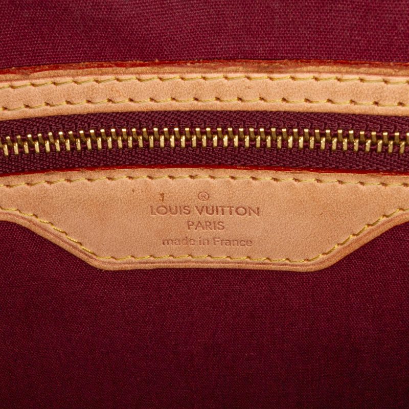 Louis Vuitton Monogram Vernis Brea MM (NfxnbQ) - Image 8
