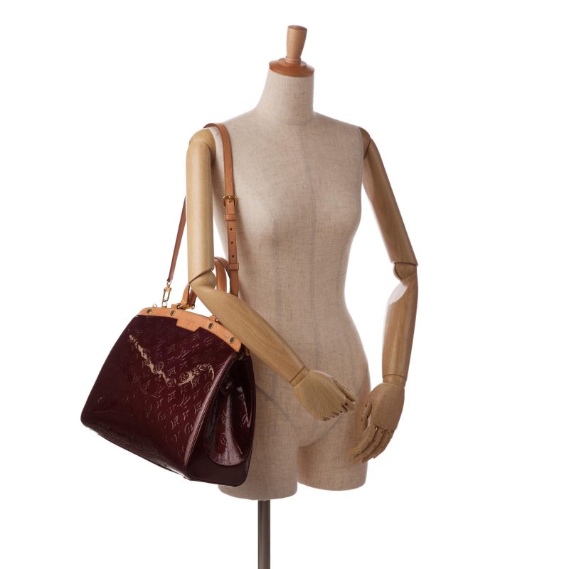 Louis Vuitton Monogram Vernis Brea MM (NfxnbQ) - Image 10