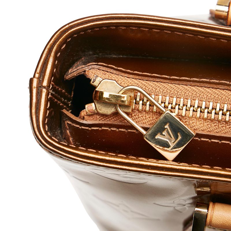 Louis Vuitton Monogram Vernis Houson 34903) - Image 9