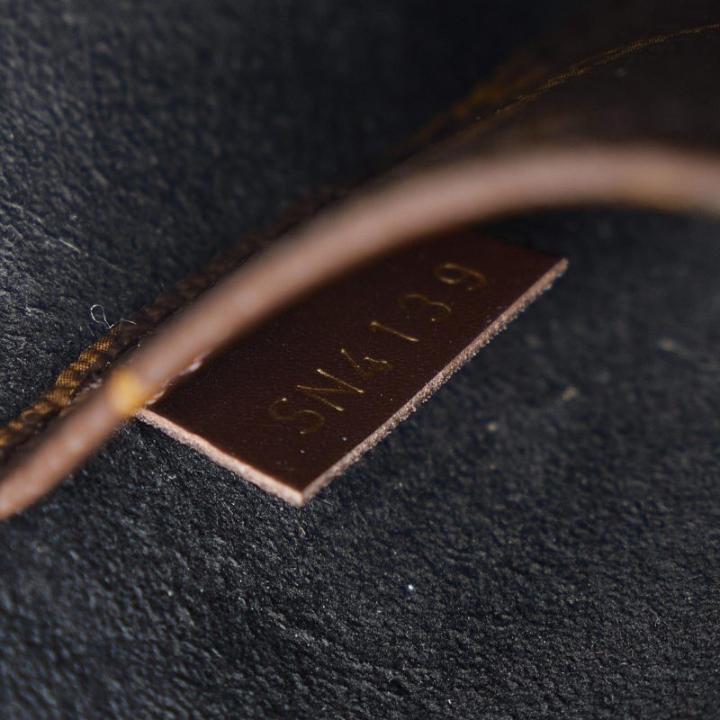 Louis Vuitton Monogram Vernis Neo Alma BB (ObeKEQ) - Image 8