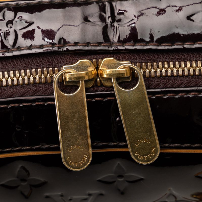 Louis Vuitton Monogram Vernis Summit Drive (iMWN2V) - Image 9