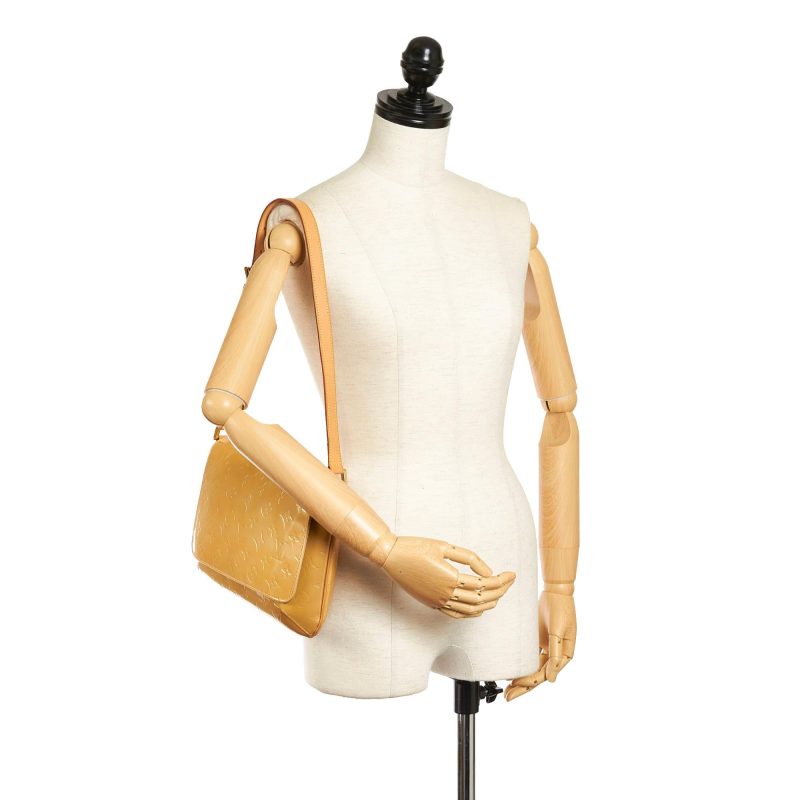 Louis Vuitton Monogram Vernis Thompson Street (34097) - Image 9
