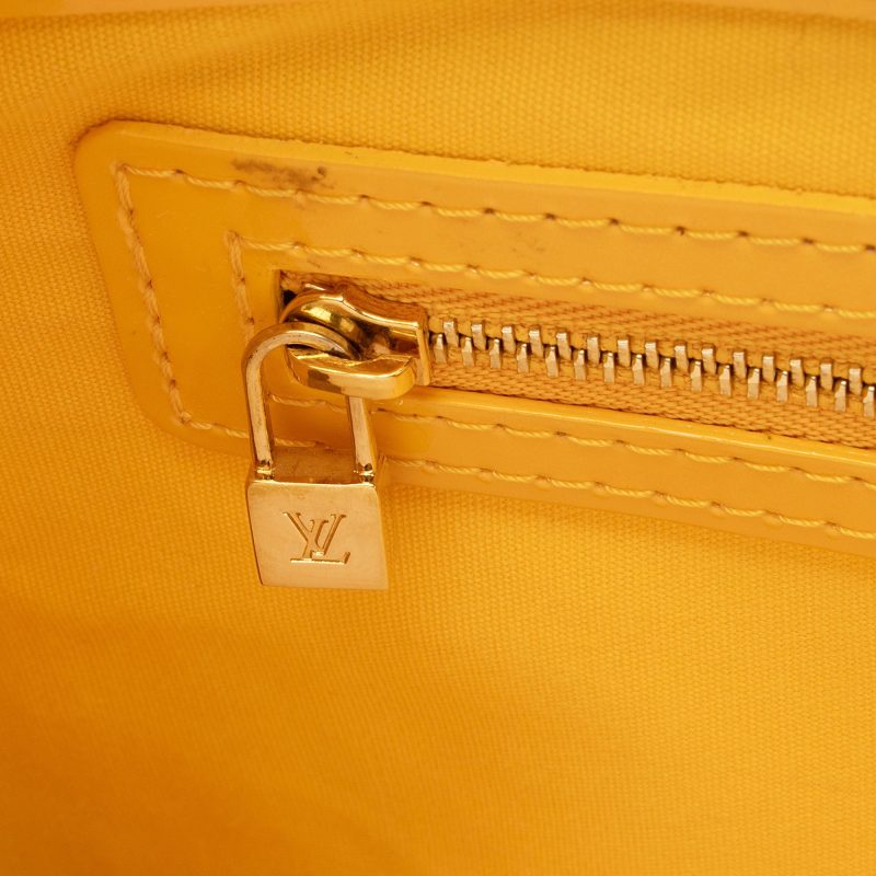 Louis Vuitton Monogram Vernis Wilshire PM Tote (QSLtSB) - Image 10