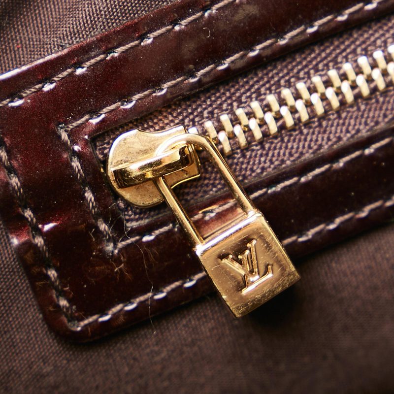 Louis Vuitton Monogram Vernis Wilshire PM 35368) - Image 10