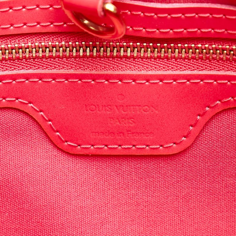 Louis Vuitton Monogram Vernis Wilshire PM (YVHE6k) - Image 7