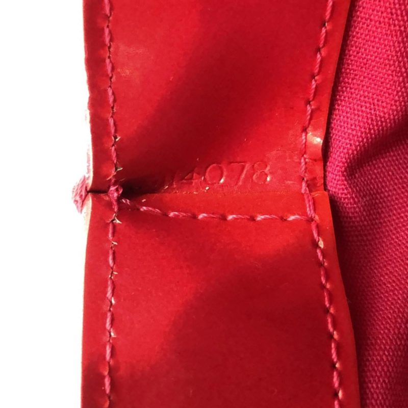 Louis Vuitton Monogram Vernis Wilshire PM (m6bqNT) - Image 8