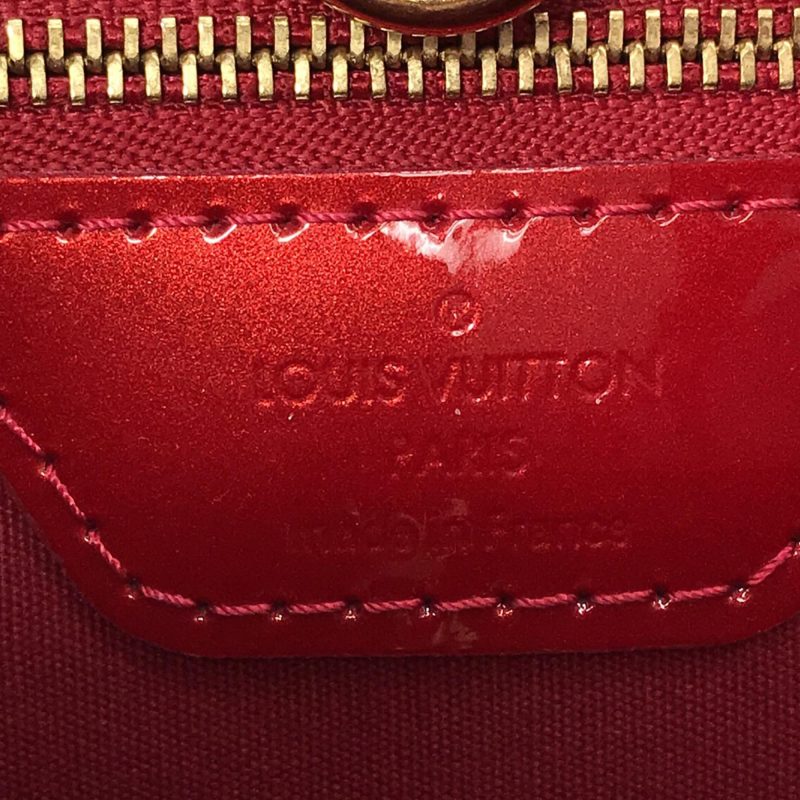 Louis Vuitton Monogram Vernis Wilshire PM (UgS1gc) - Image 8