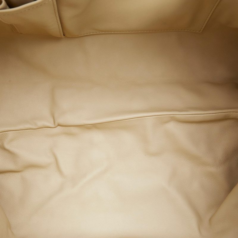 Louis Vuitton Monogram Vinyl Squishy (CuSwIj) - Image 6