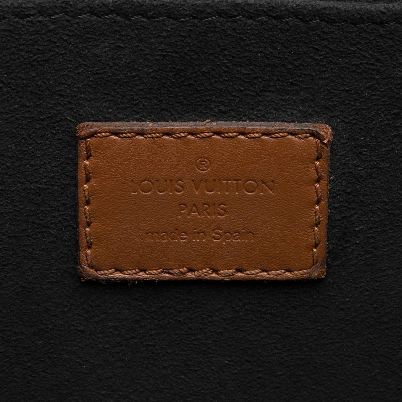 Louis Vuitton Reverse Monogram Dauphine MM Shoulder Bag (VOdubV) - Image 7