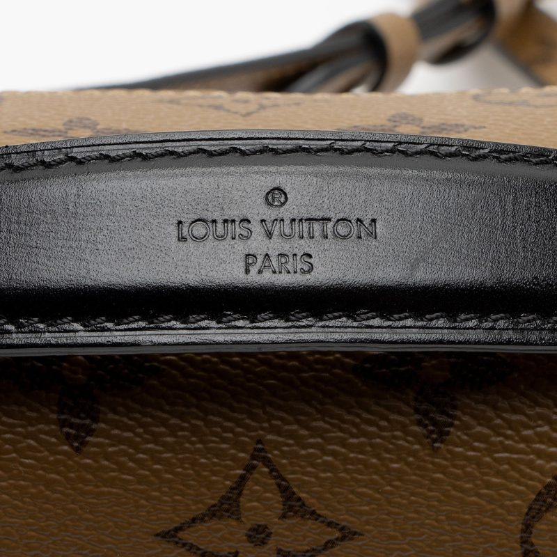 Louis Vuitton Reverse Monogram Pochette Metis Shoulder Bag (A1HMov) - Image 9