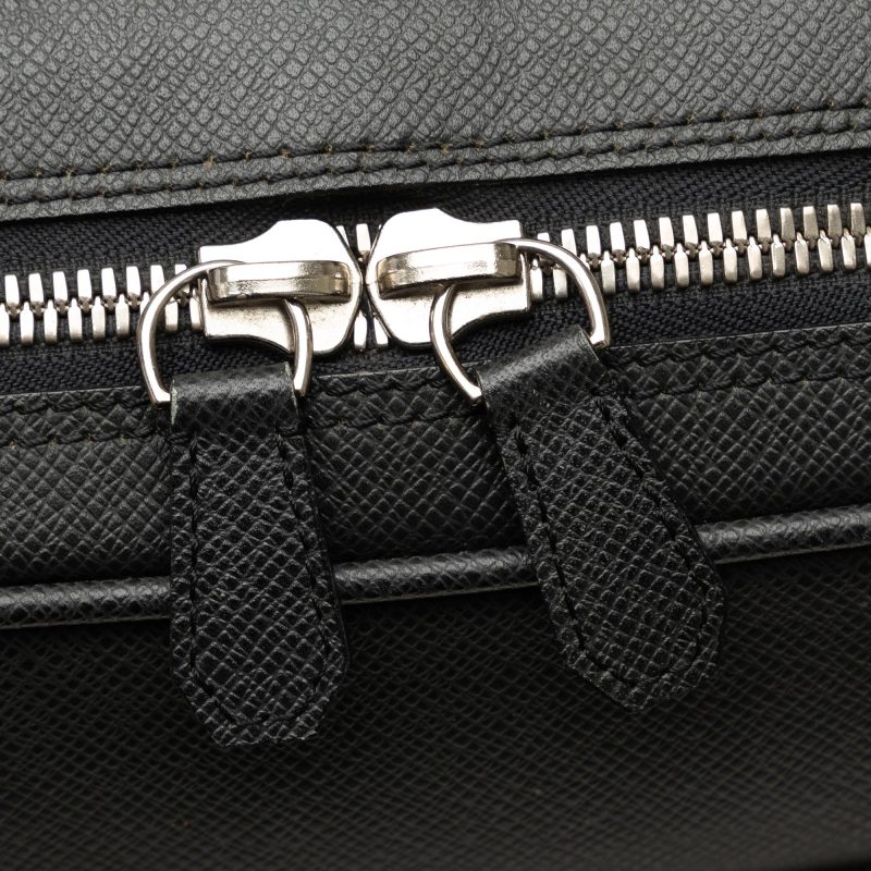 Louis Vuitton Taiga Alexander Briefcase (wpNlxM) - Image 10