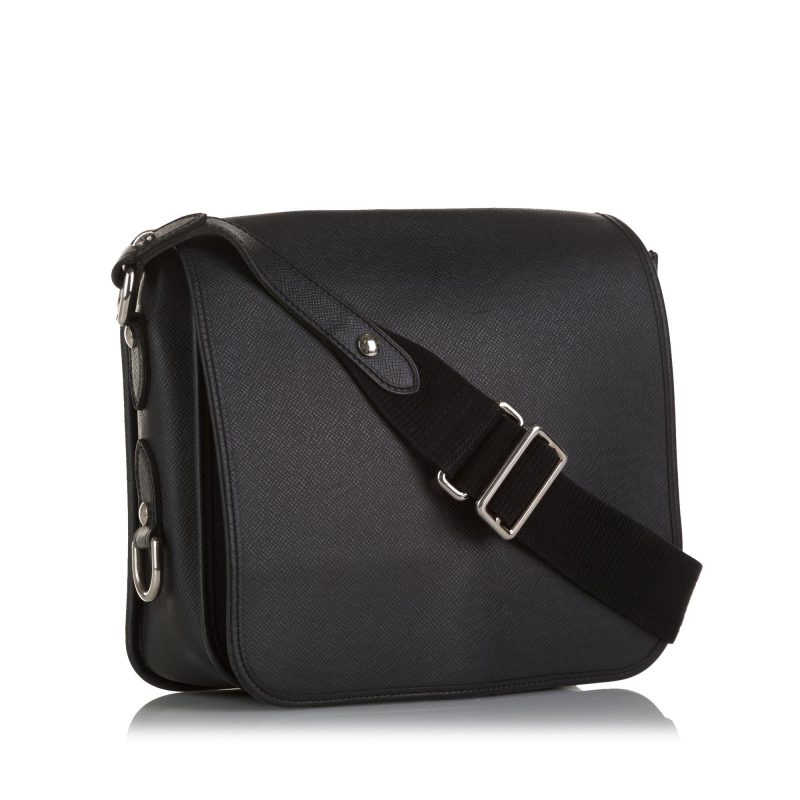 Louis Vuitton Taiga Andrei (0suZWV) - Image 2