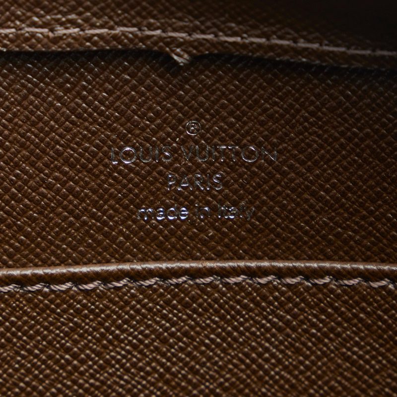 Louis Vuitton Taiga Baikal Clutch Bag (OfkX5y) - Image 7