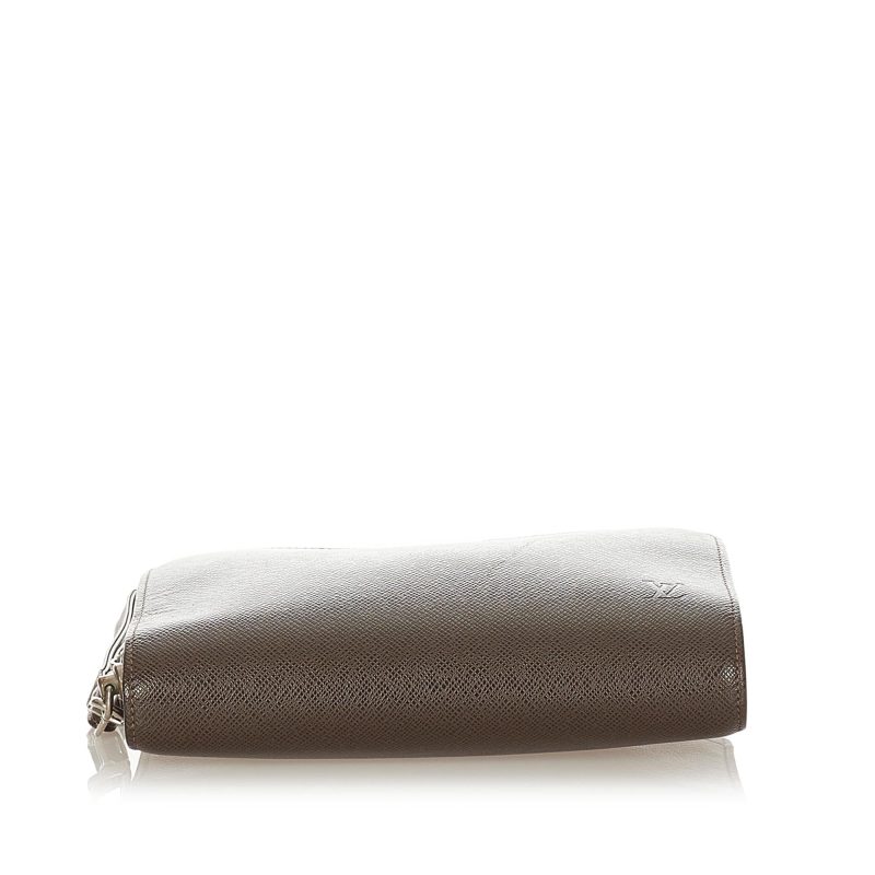 Louis Vuitton Taiga Baikal (23380) - Image 4
