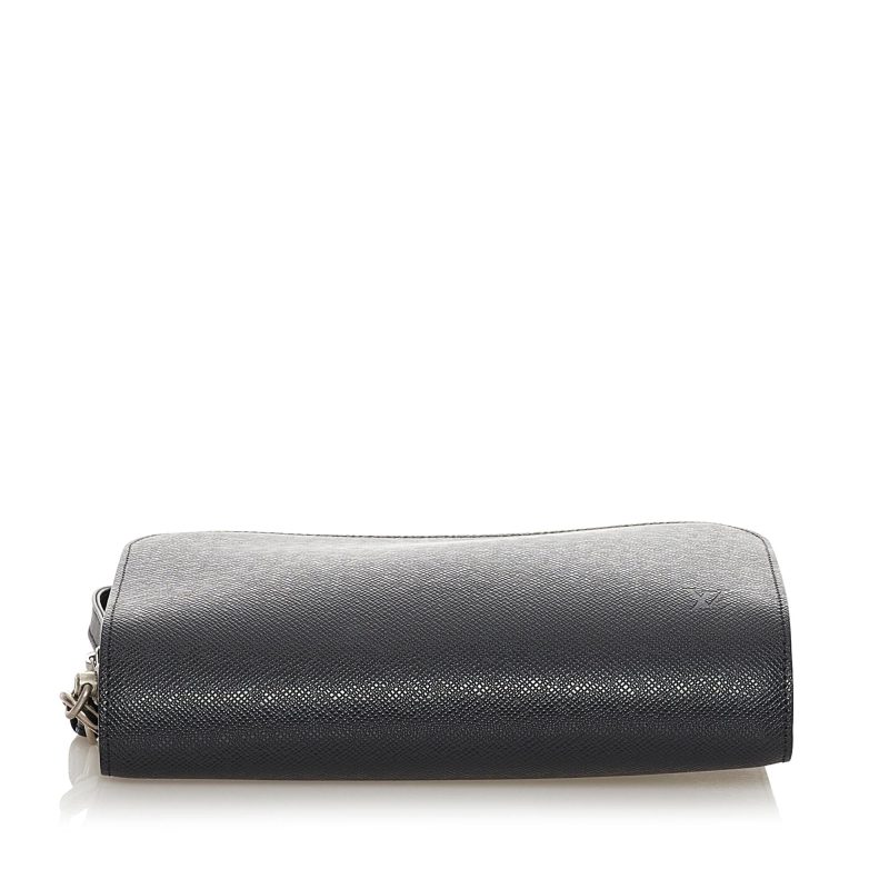 Louis Vuitton Taiga Baikal (32277) - Image 4