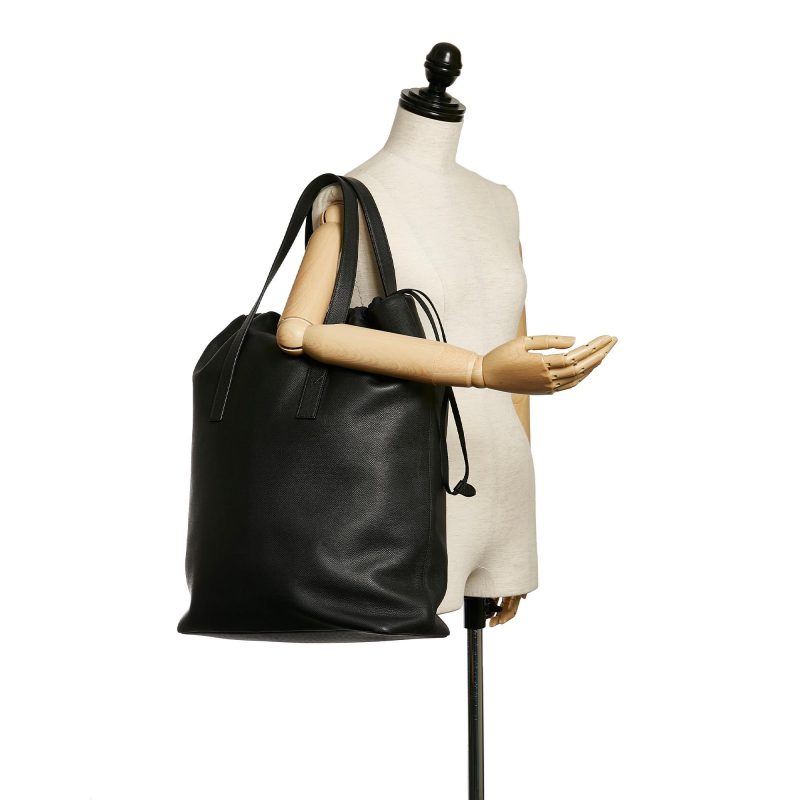 Louis Vuitton Taiga Cabas Light (WqVFfY) - Image 5
