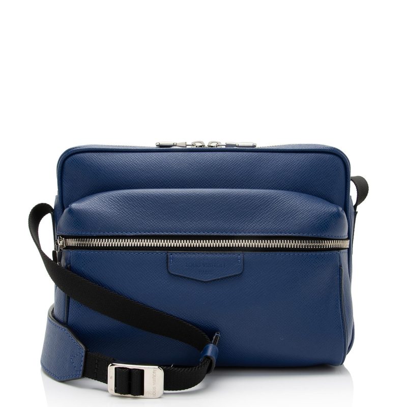 Louis Vuitton Taiga Leather Outdoor Messenger (gDGAzc)
