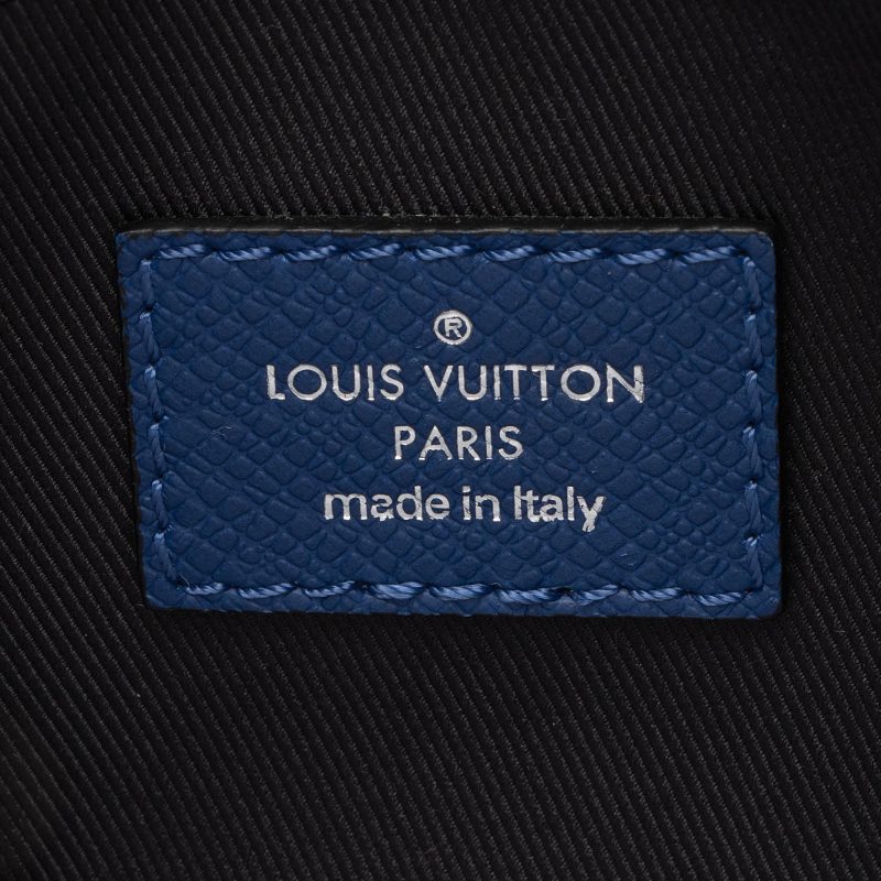 Louis Vuitton Taiga Leather Outdoor Messenger (gDGAzc) - Image 8