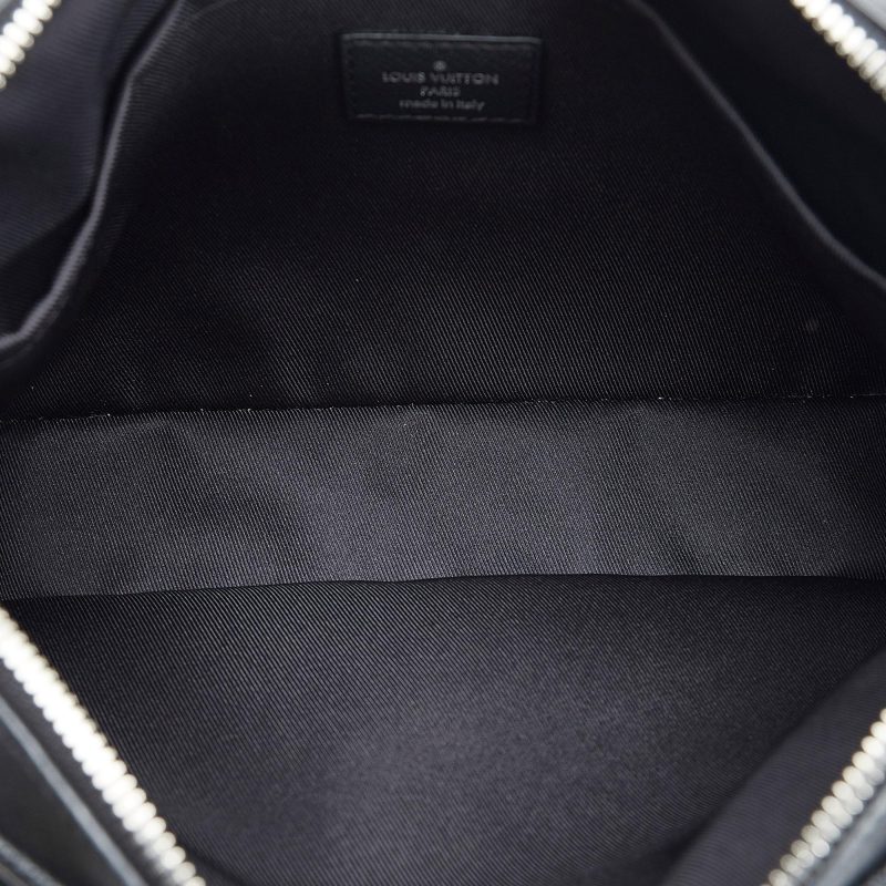 Louis Vuitton Taiga Outdoor Messenger (6BNpFk) - Image 6