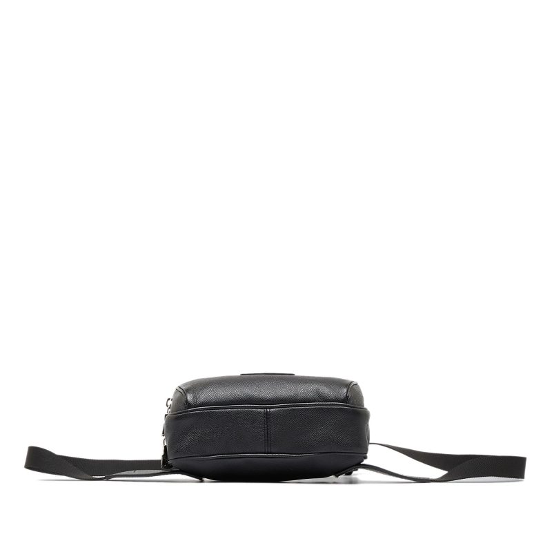 Louis Vuitton Taiga Outdoor Messenger (KGIqgl) - Image 4