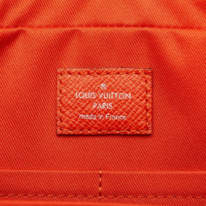 Louis Vuitton Taiga Porte-Documents Voyage PM (AP4Dey) - Image 7