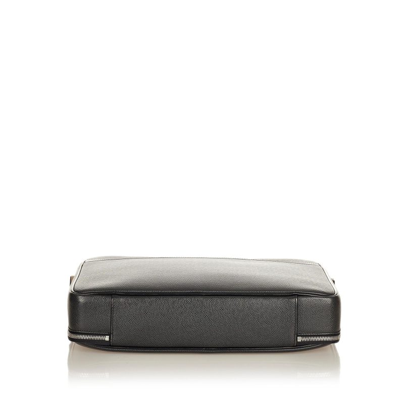 Louis Vuitton Taiga Porte Ordinateur Odessa (27869) - Image 4