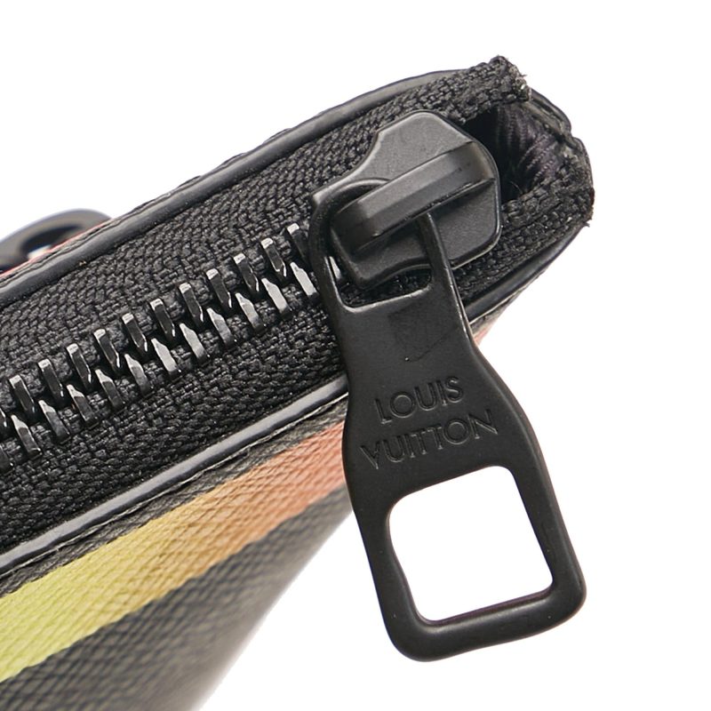 Louis Vuitton Taiga Rainbow Pochette A4 (36906) - Image 9