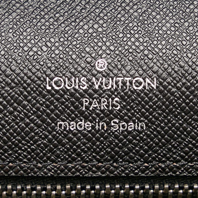 Louis Vuitton Taiga Selenga 34694) - Image 6