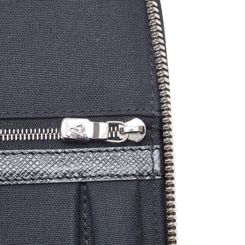 Louis Vuitton Taiga Vladimir Portfolio (u5Gtpk) - Image 9