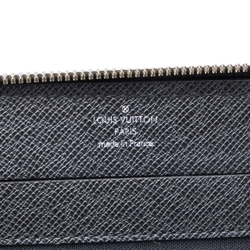 Louis Vuitton Taiga Vladimir Portfolio (u5Gtpk) - Image 7