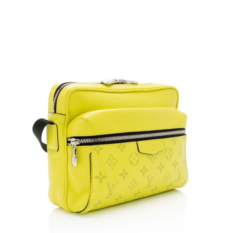 Louis Vuitton Taigarama Leather Outdoor Messenger Bag (2LtRge) - Image 2