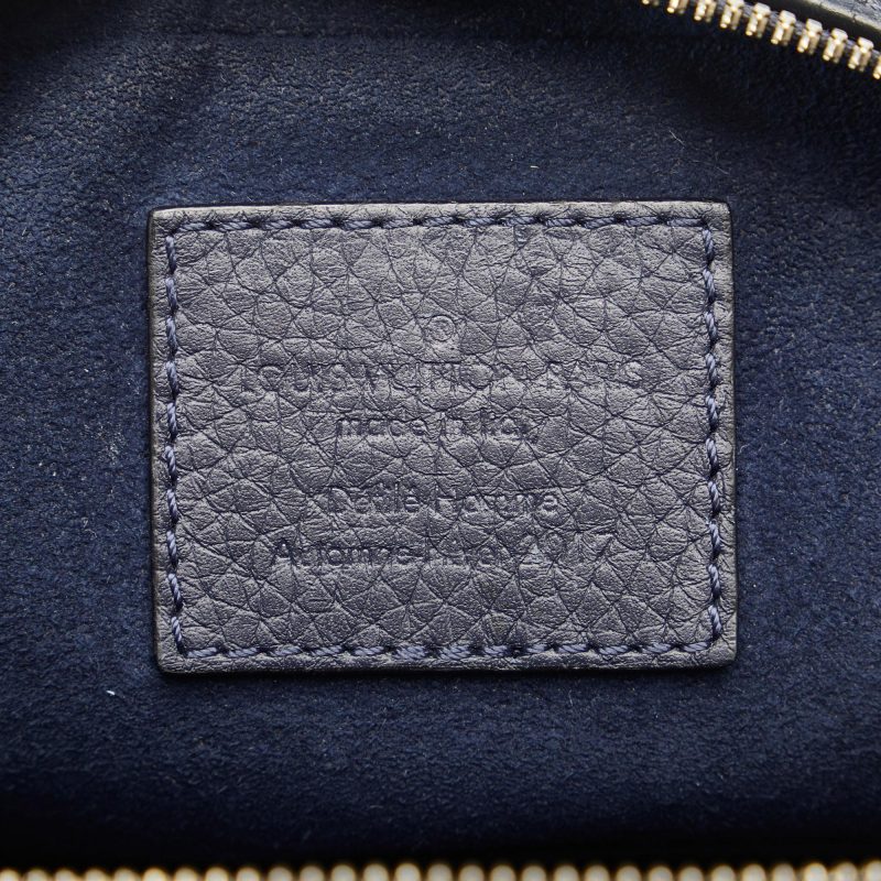 Louis Vuitton Taurillon Danube LV Circle  PM (n3Hrmy) - Image 7