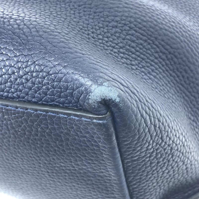 Louis Vuitton Taurillon East Side Tote GM (NZwv4t) - Image 10