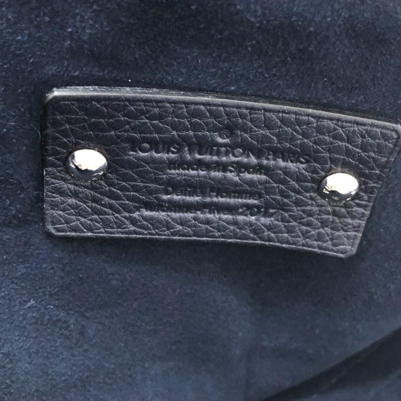 Louis Vuitton Taurillon East Side Tote GM (NZwv4t) - Image 7